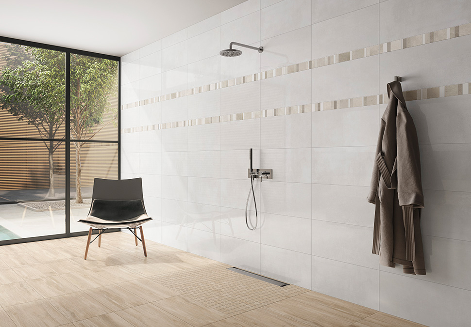 Offene Dusche mit modernen Wand Fliesen | Sortiment | Bauzentrum Zillinger