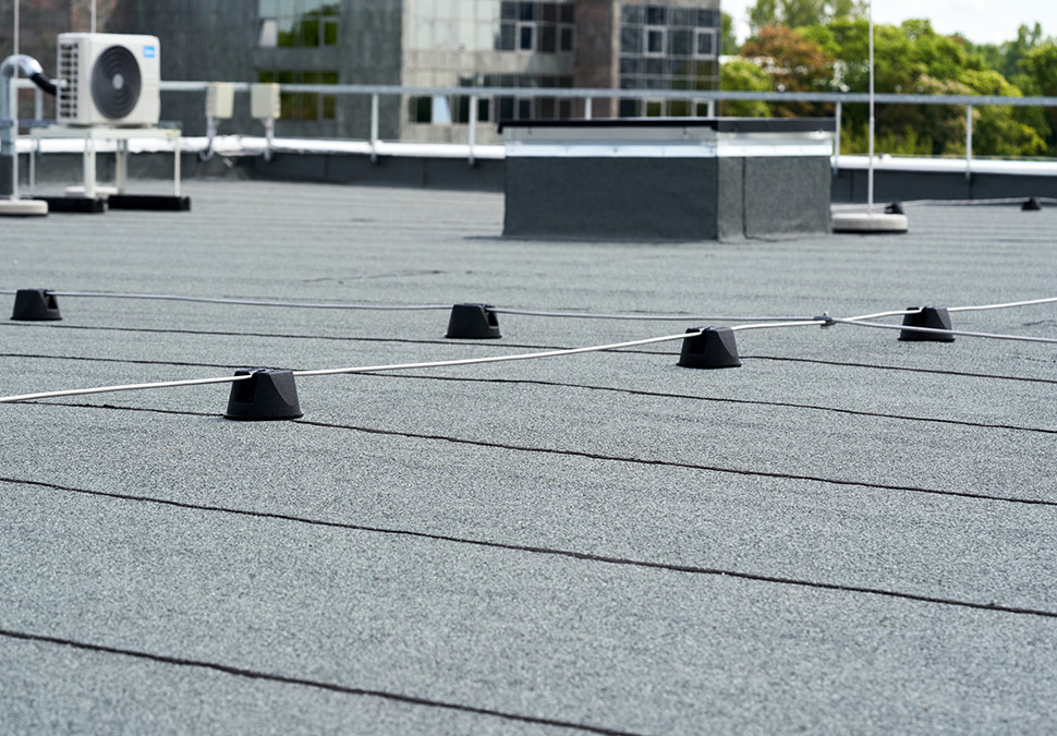 Bitumenbahnen verlegt | Dach und Fassade | Bauzentrum Zillinger